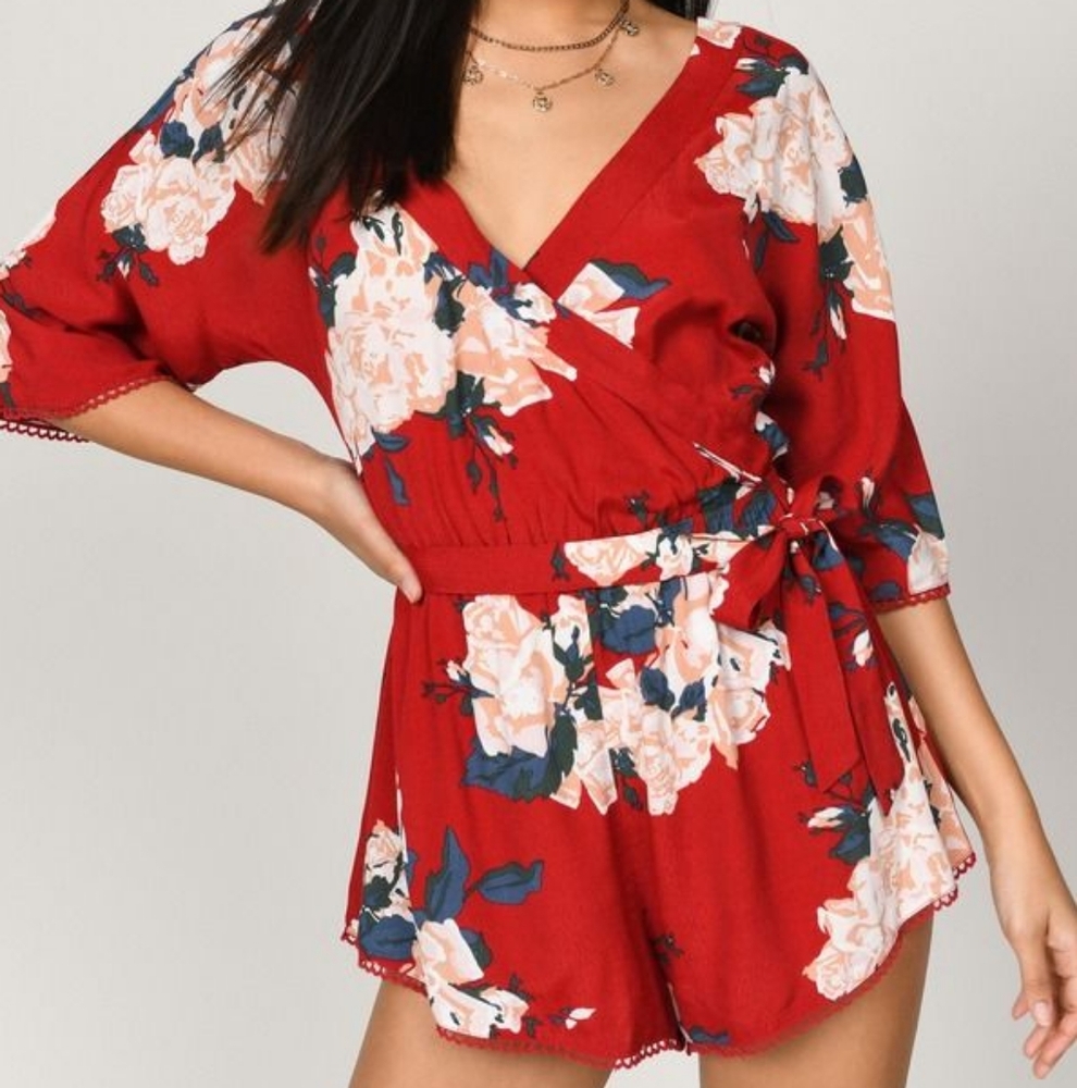 Tobi Red Petal To The Metal Floral Print Romper Size Large